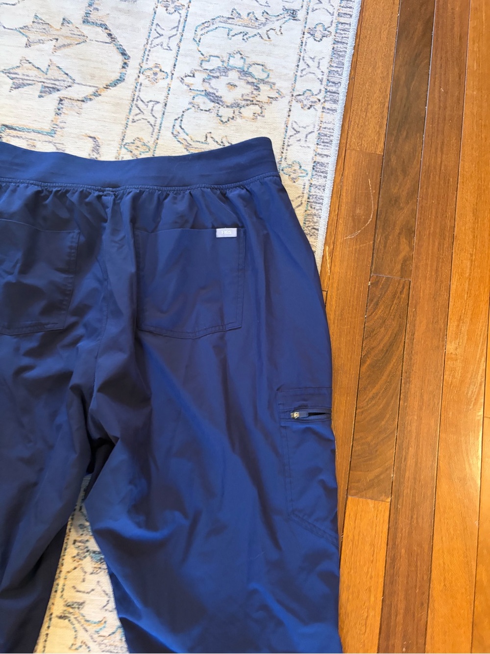 Royal Blue Figs Zamora Jogger Scrub Pants - Picture 7 of 7